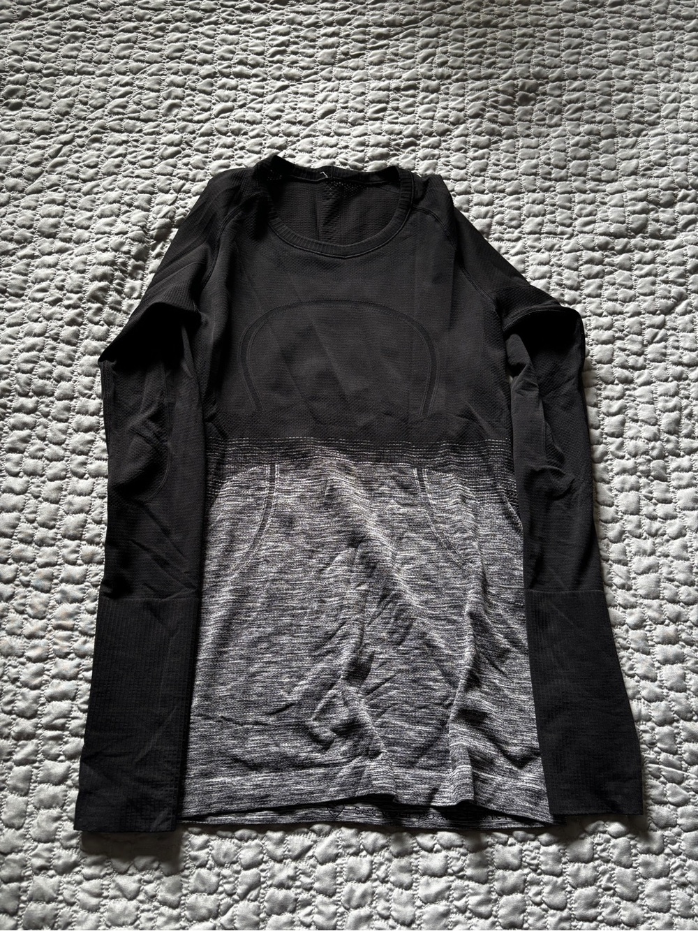 lululemon athletica Long Sleeve Swiftly Tech Top Ombré Size 8